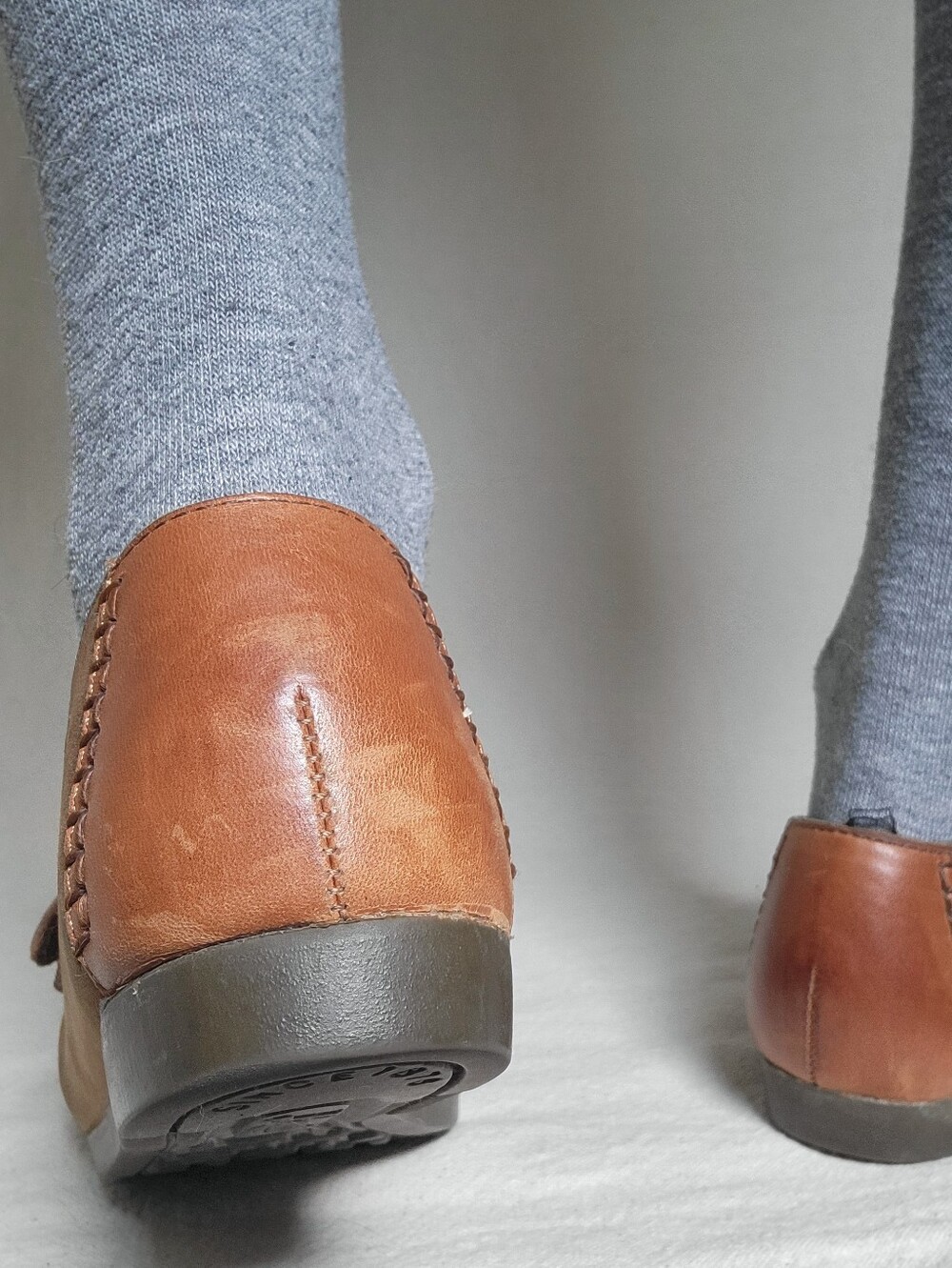 Vintage G.H. Bass Brown Nubuck T-strap Mary Jane Loafers Size 7 - Picture 3 of 7